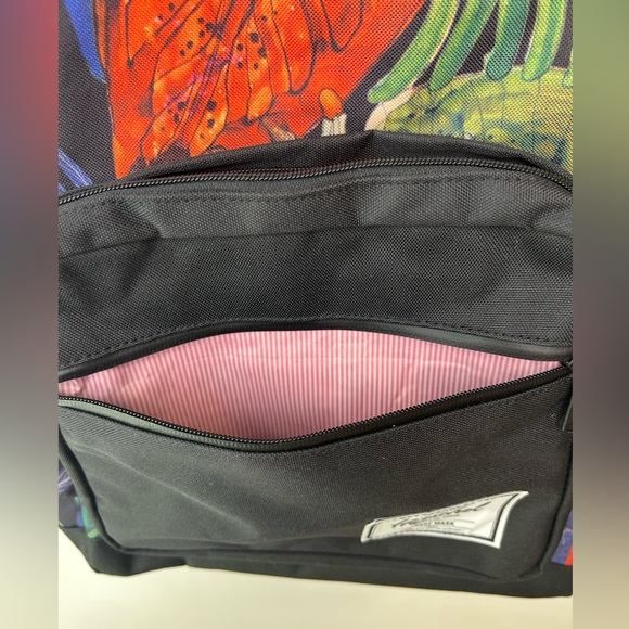 Herschel Backpack NWT Black Floral Print Laptop Book Bag Travel School MSRP $95 - Picture 3 of 7